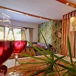 빌라 Private Detached With Swimming Pool In Inlice, 페티예