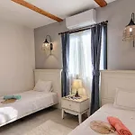 Villa Private Detached With Swimming Pool In Inlice,