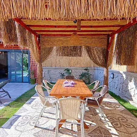 Private Detached With Swimming Pool In Inlice, Vila Fethiye