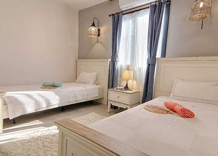 Private Detached With Swimming Pool In Inlice, فتحية